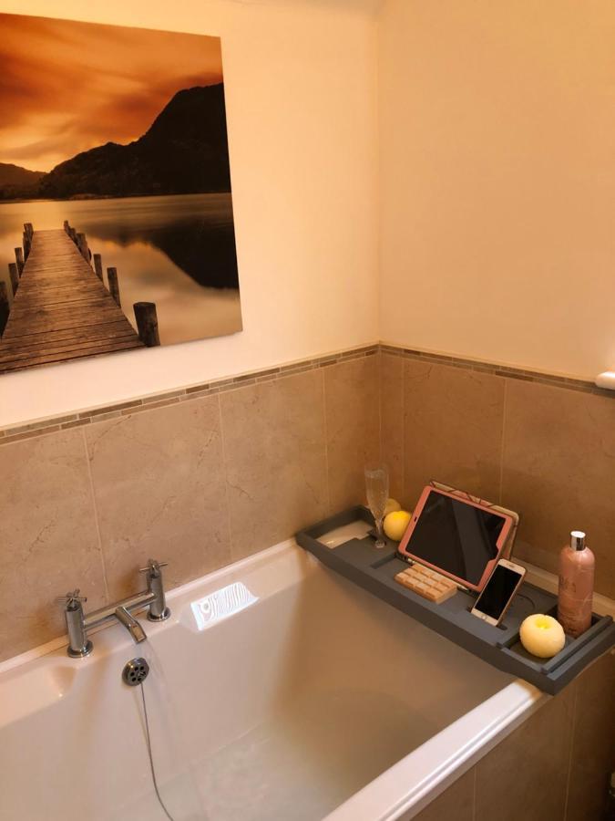 Six By The Sea - 2 Bed House - A Little Something For Everyone Saint Columb Minor Eksteriør bilde
